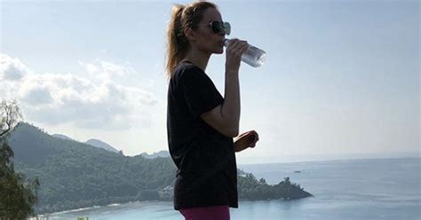 Laura Cosoi Vacanţă Departe De România A Ajuns Tocmai în Seychelles