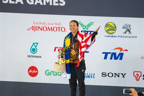 Pandelela rinong pamg of malaysia making her first appearance at the olympic games in 2008. Pandelela Rinong - Malaysian Diver