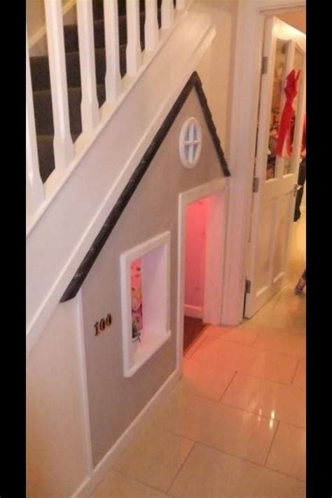 49 Amazing Playroom Under Stairs For Cute Kid Salle