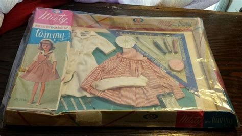Vintage 1960s Ideal Tammy Candy Striper Nurse On Card Htf Complete