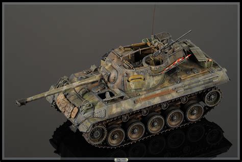 Модель танка M18 Hellcat Panzer Journal