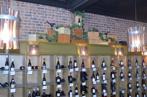 Crú food & wine bar is a chain of upscale restaurants with several locations in alpharetta and atlanta in georgia; About Fort Worth Based Wine Bar | Grand Cru Wine Bar