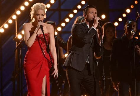 Look At Gwen Stefani And Adam Levine Sing Duet My Heart Is Open At