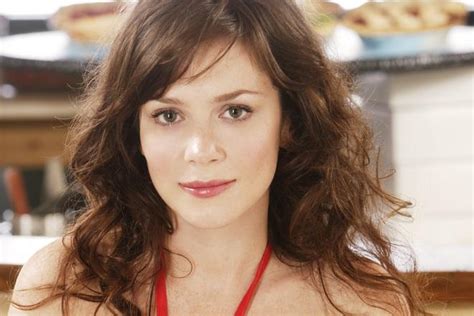 Anna Friel Biography Photo Wikis Age Personal Life Net Worth