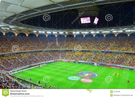 L'appartamento cazare arena nationala dà il diretto accesso a orthodox church e offre le viste sul patio. Stadio Di Calcio Pieno - Arena Nazionale A Bucarest ...