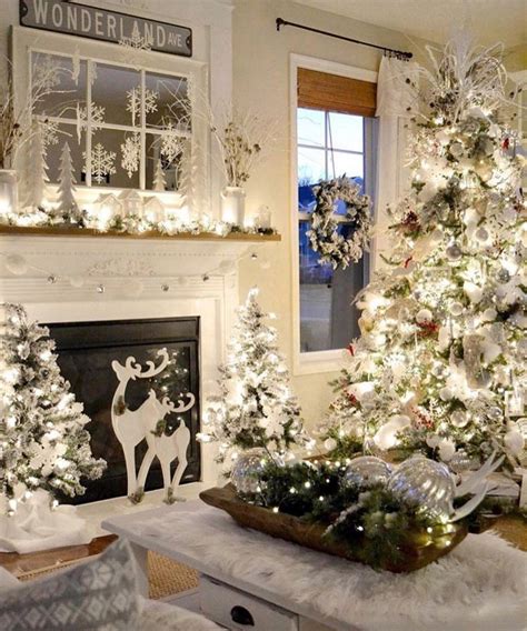 Beautiful christmas decor from the christmas heirloom store. Best Christmas Decorations 2020 | Christmas fireplace decor, Christmas decor diy, Elegant ...