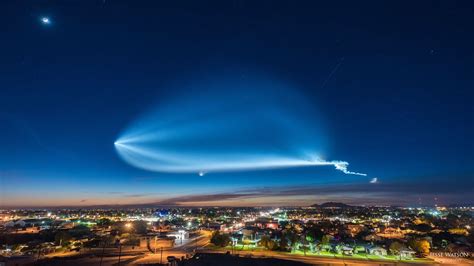 This combination allows falcon 9 to hold up better against the. Watch a mesmerizing timelapse of SpaceX Falcon 9 rocket ...
