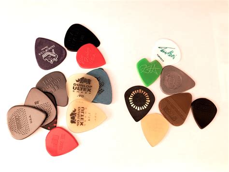 Plectrum Electrum Whats The Best Guitar Pick — Chasing Sound