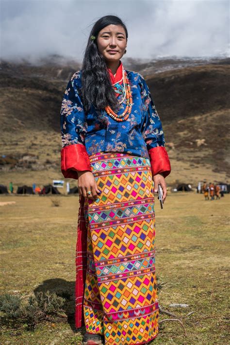 Pin By Tasha On Dragon Kingdom Of Bhutan Bhutanese Clothing