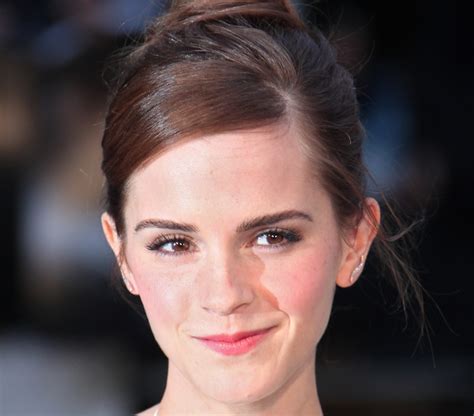 emma watson s a little embarrassed by these adorable harry potter photos hellogiggles