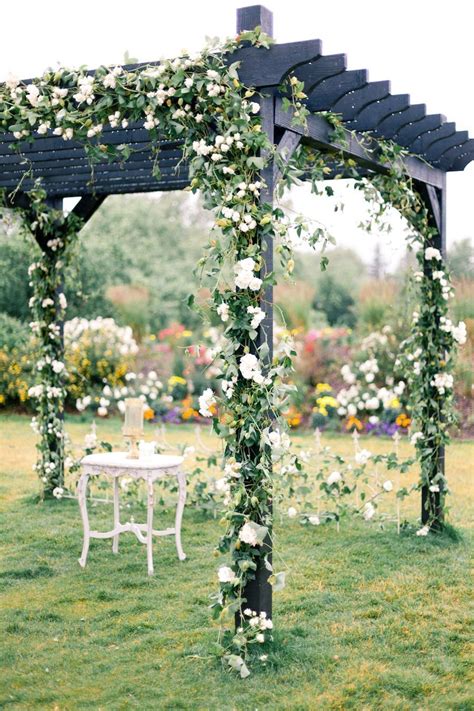 24 Amazing Garden Party Decorations Garden Weddings Ceremony
