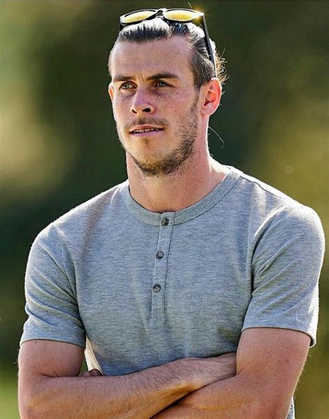 Gareth Bale Football Players Cute Guys Henley Men Sweater Man