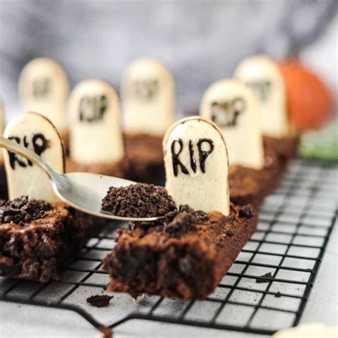 Graveyard Halloween Brownies Dish N The Kitchen