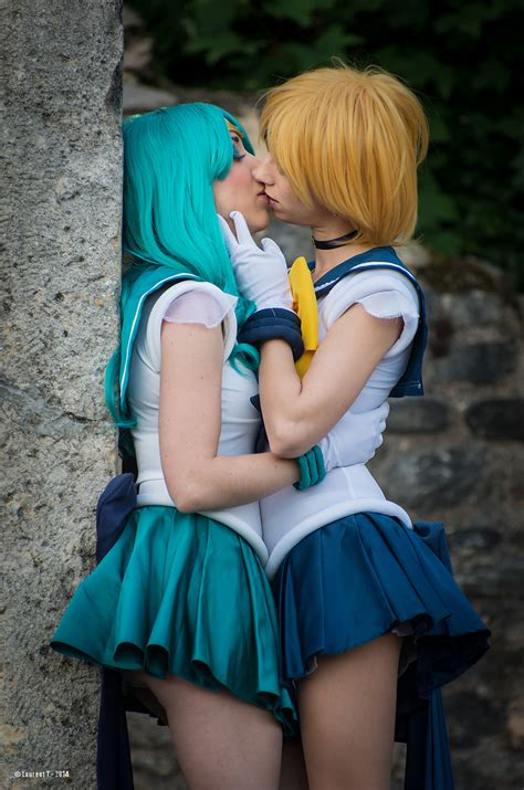 Sailor Uranus And Neptune Kiss By Psykomei On Deviantart