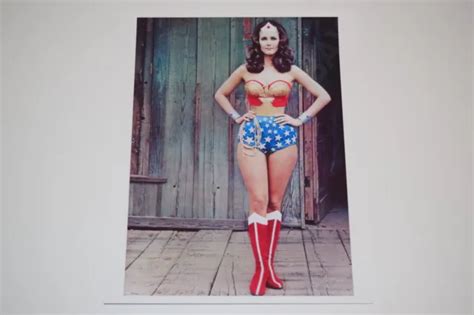 Lynda Carter Wonder Woman Pinup 8x10 Glossy Photo Busty Sexy Cleavage