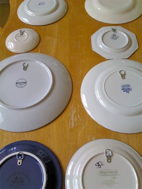 Hang Plates With Invisible Hanger More Hang Plates On Wall Plate Wall