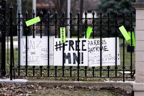 Liberate Minnesota Protest At The Governors Residence In St Paul