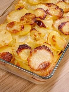 Je hante twitter, mais après tout, vous n'en restez pas moins que de grands amateurs. L'irrésistible gratin dauphinois de Jean-François Piège ...
