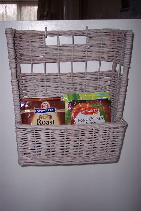 Using the magic of paint! Paint and Style: Using a paint wash on wicker baskets...