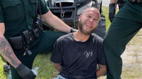 Florida Couple Kept 5 Year Old In Cage Deputies Say Flipboard