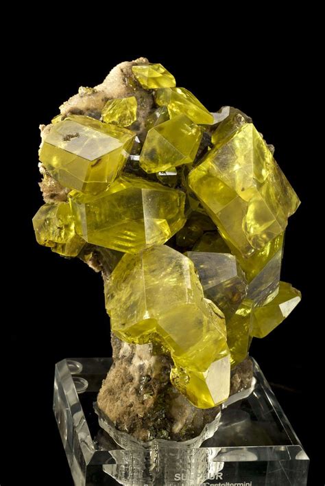 Sulfur With Hydrocarbon Inclusions Tuc12 566 Cozzodisi Mine Italy