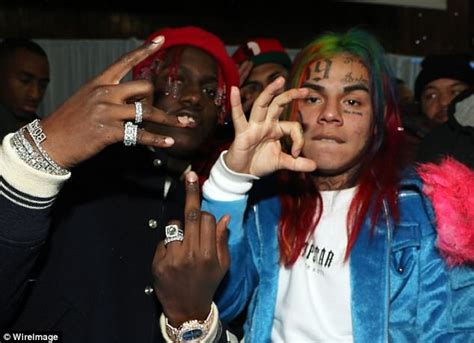 Rapper Tekashi Gets In A Huge Fight At Lax Daily Mail Online