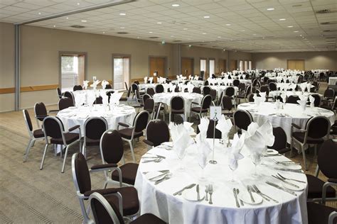 Holiday inn® maidenhead/windsor hotel is close to the m4 and only 20 minutes by car from heathrow airport (lhr). Conference Venue Details Holiday Inn Maidenhead,Maidenhead ...