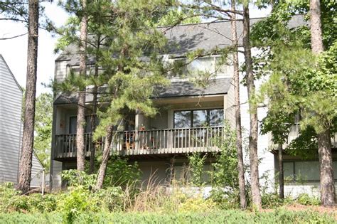 Apartment complexes are among the toughest structures for pest control. Habitat Apartments - uCribs