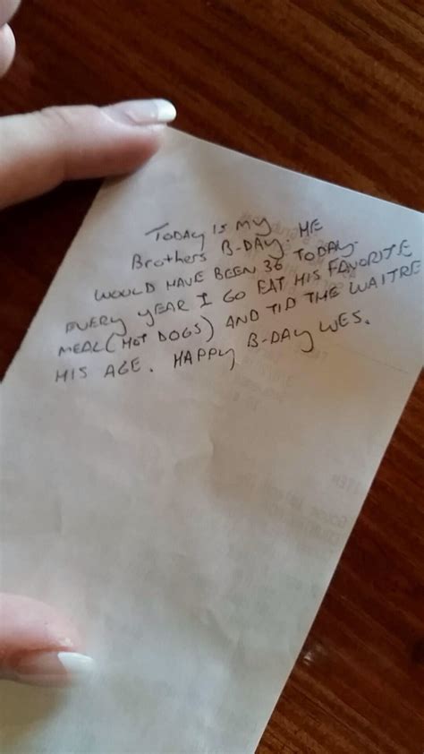 Waitress Receives Touching Note From Customer About His Late Brother