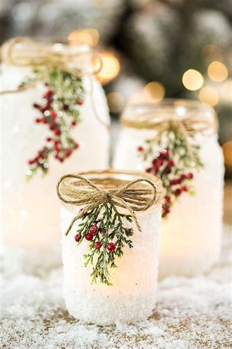 30 Elegant Christmas Candle Decorating Ideas New 2021 Page 18 Of 31