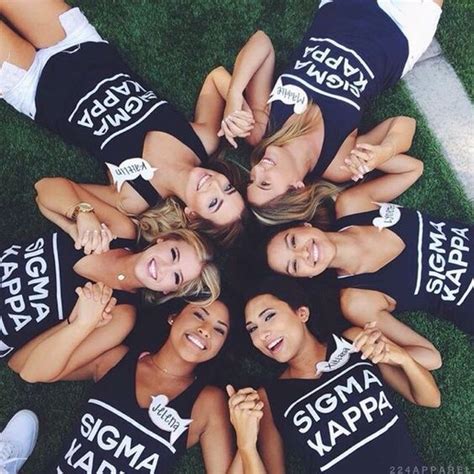 13 cute pictures to take with your sorority sisters sorority poses sorority sisters sorority