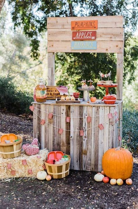 35 Fabulous Fall Backyard Party Decorations Ideas Fall Harvest Party