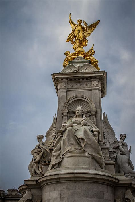 Statue Of Victory On The Queen Victoria Memorial Photograph By Mina