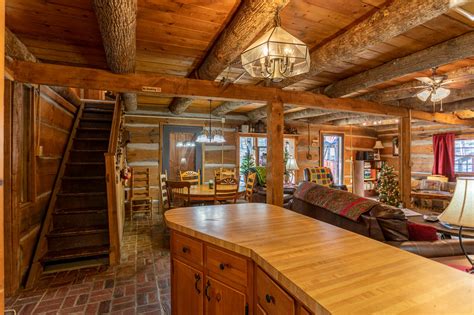 Vacation rentals available for short and long term stay on vrbo. Covered Bridge Cabin: Affordable 3 Bedroom Vacation Cabin ...