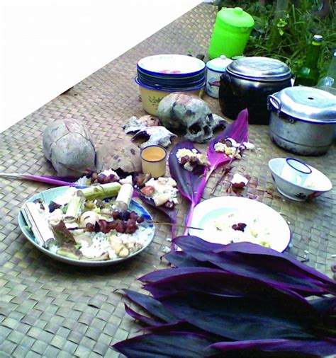 Ketua adat suku suruk kecamatan bengkalis, kabupaten kapuas hulu, yulianus mengatakan, pernikahan gadis dayak suku suruk memiliki adat istiadat yang harus. Contoh Surat Nikah Adat Dayak Kalimantan Barat / 13 ...