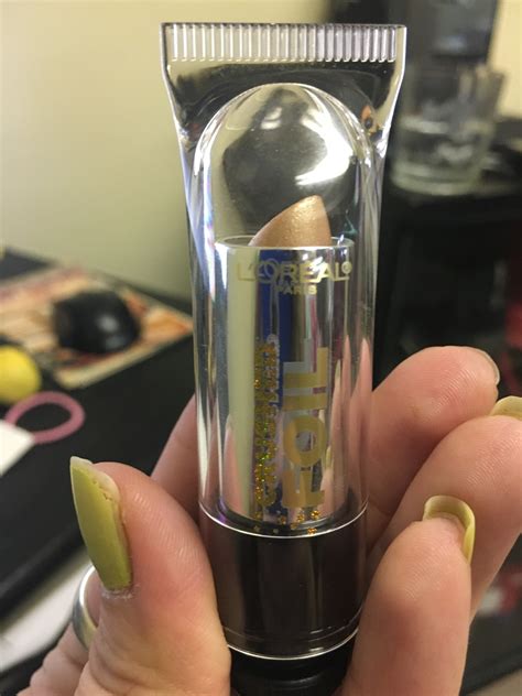L'Oreal Paris Crushed Foils Metallic Lipstick reviews in Lipstick 