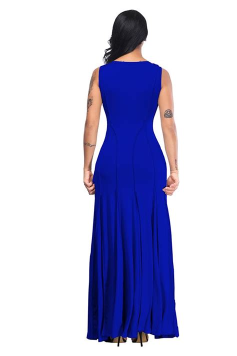 Petite Plus Size Dresses With Long And Sleeveless Design