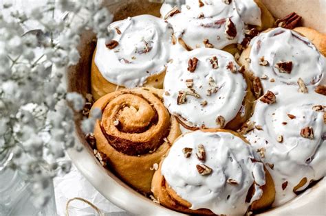 Fresh Baked Cinnamon Rolls My Midwest Kitchen The Dainty Blueberry