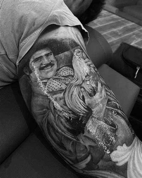 ¿a Quién Pertenece Este Tatuaje De Vicente Fernández