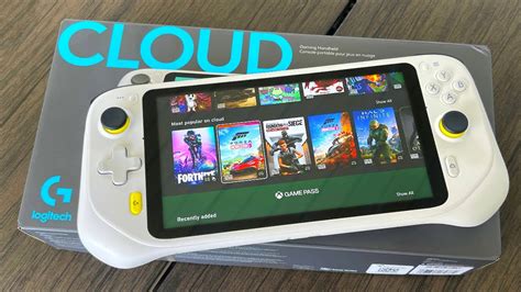 Logitech G Cloud Gaming Handheld Unboxing And First Impressions Youtube