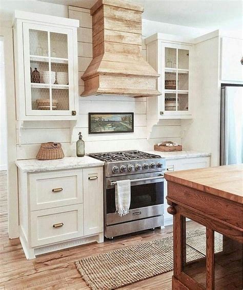 What room are you looking to decorate with an area rug? 58+ Top Rug for Farmhouse Kitchen Ideas (With images ...