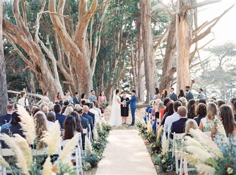 Woodsy Outdoor Wedding In Northern Ca By Vibrant Events Woodsy Wedding