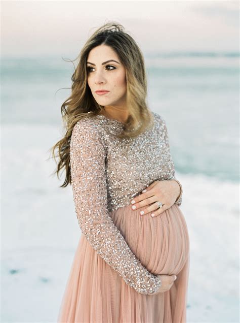 What To Wear For A Winter Maternity Shoot Lauren Mcbride