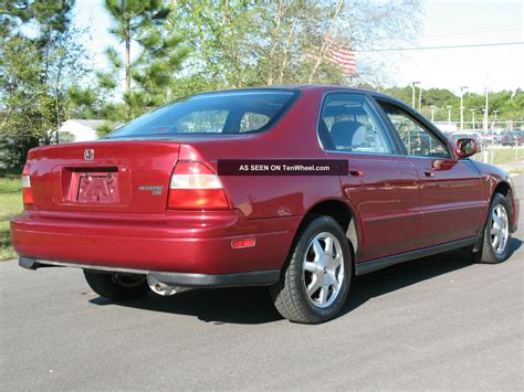 1995 Honda Accord Ex Sedan Features