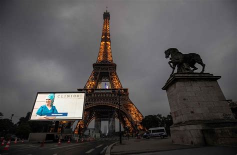 6,016 new cases and 73 new deaths in france. Corona-Pandemie in Frankreich: Paris würdigt Ärzte ...