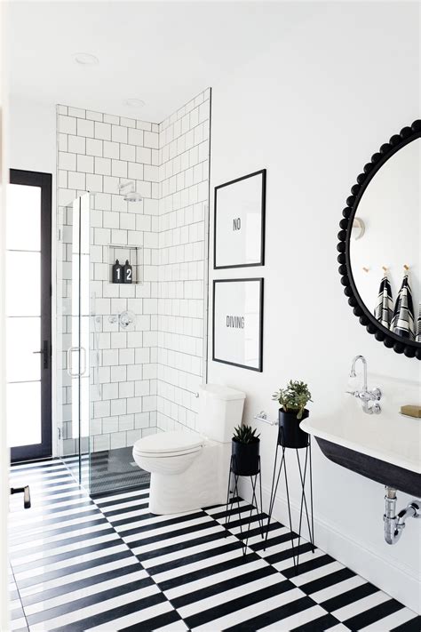 13 Black And White Bathroom Designs Inspirations Dhomish