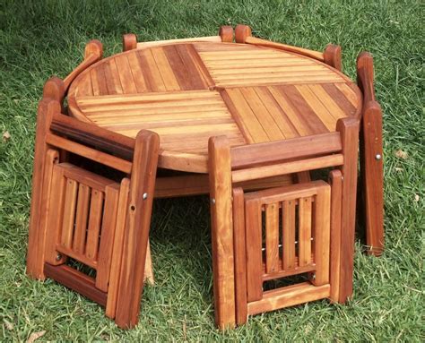Find kids play tables and chairs perfect for your budding artist's finger painting, storytime sessions and everything in between. Round Folding Wood Tables for Kids | Forever Redwood