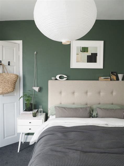 A Simple Soothing Botanical Green Bedroom Makeover The Reveal