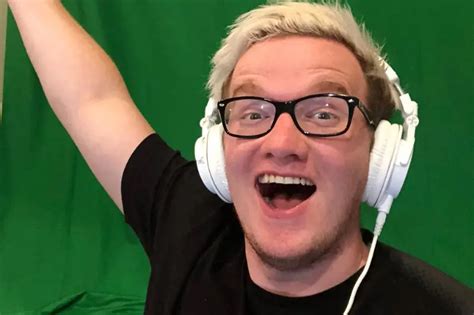 What Did Mini Ladd Do Twitch Streamer Banned Over Controversies