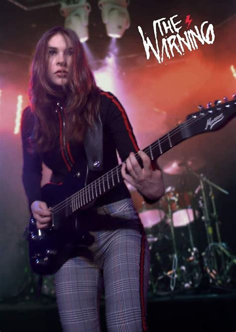 Guitar Girl Female Guitarist Heavy Metal Bands Rock N Roll Girlfriends Musicals Music